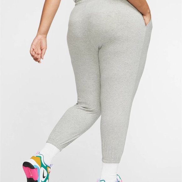 Nike gym vintage capris - Picture 4 of 7